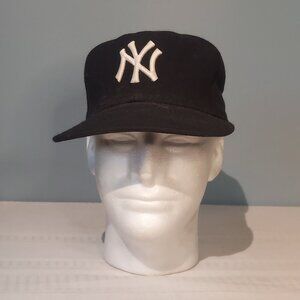 Black New Era New York Yankees Hat